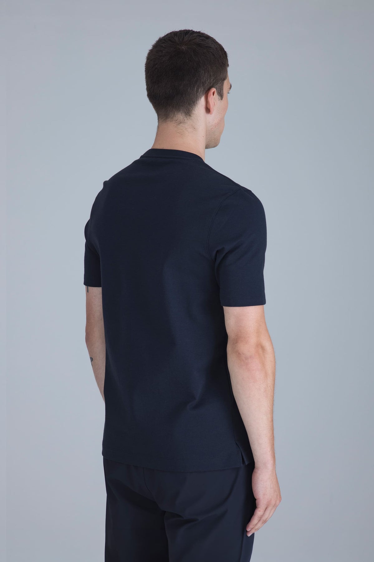 Camiseta azul noche para hombre semi fitted Peak