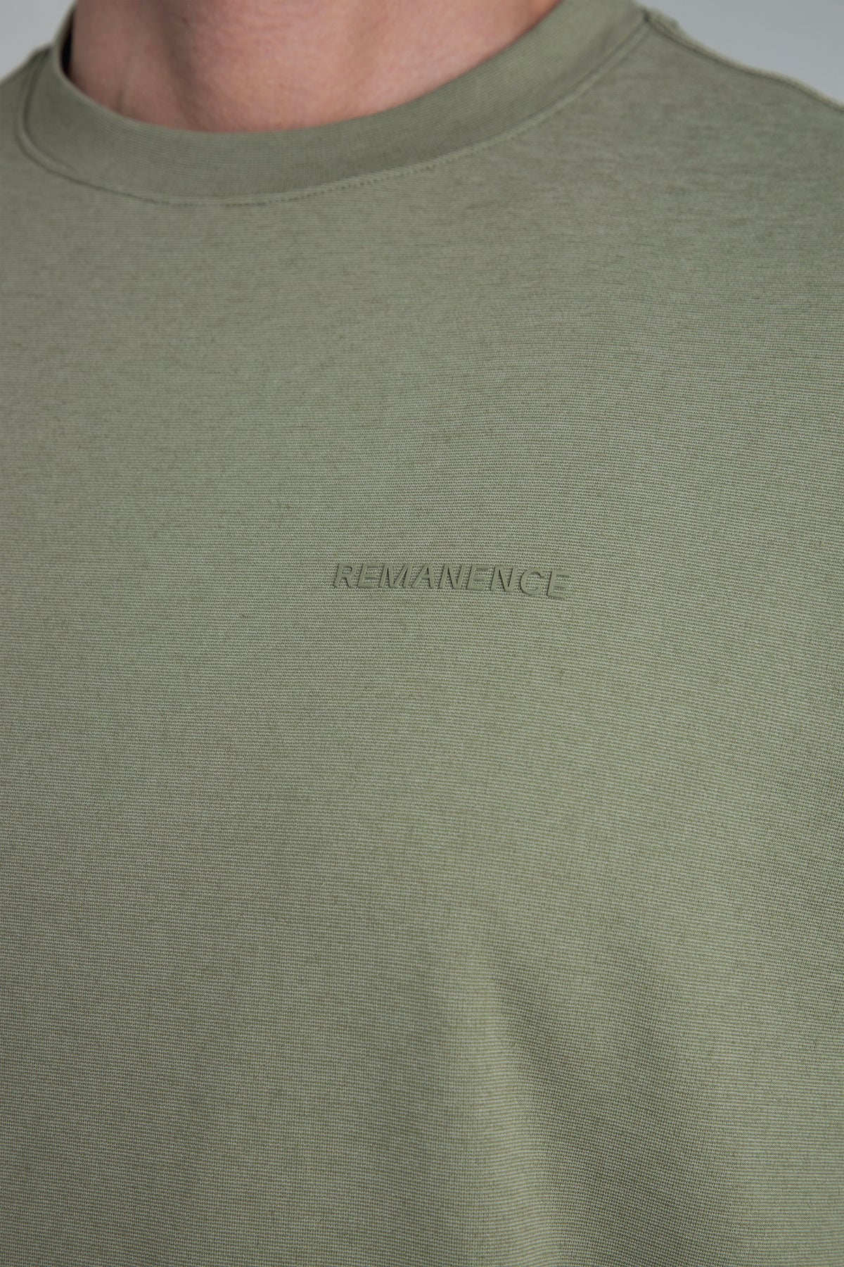 Peak Semi Fitted T-Shirt Men Olive Green