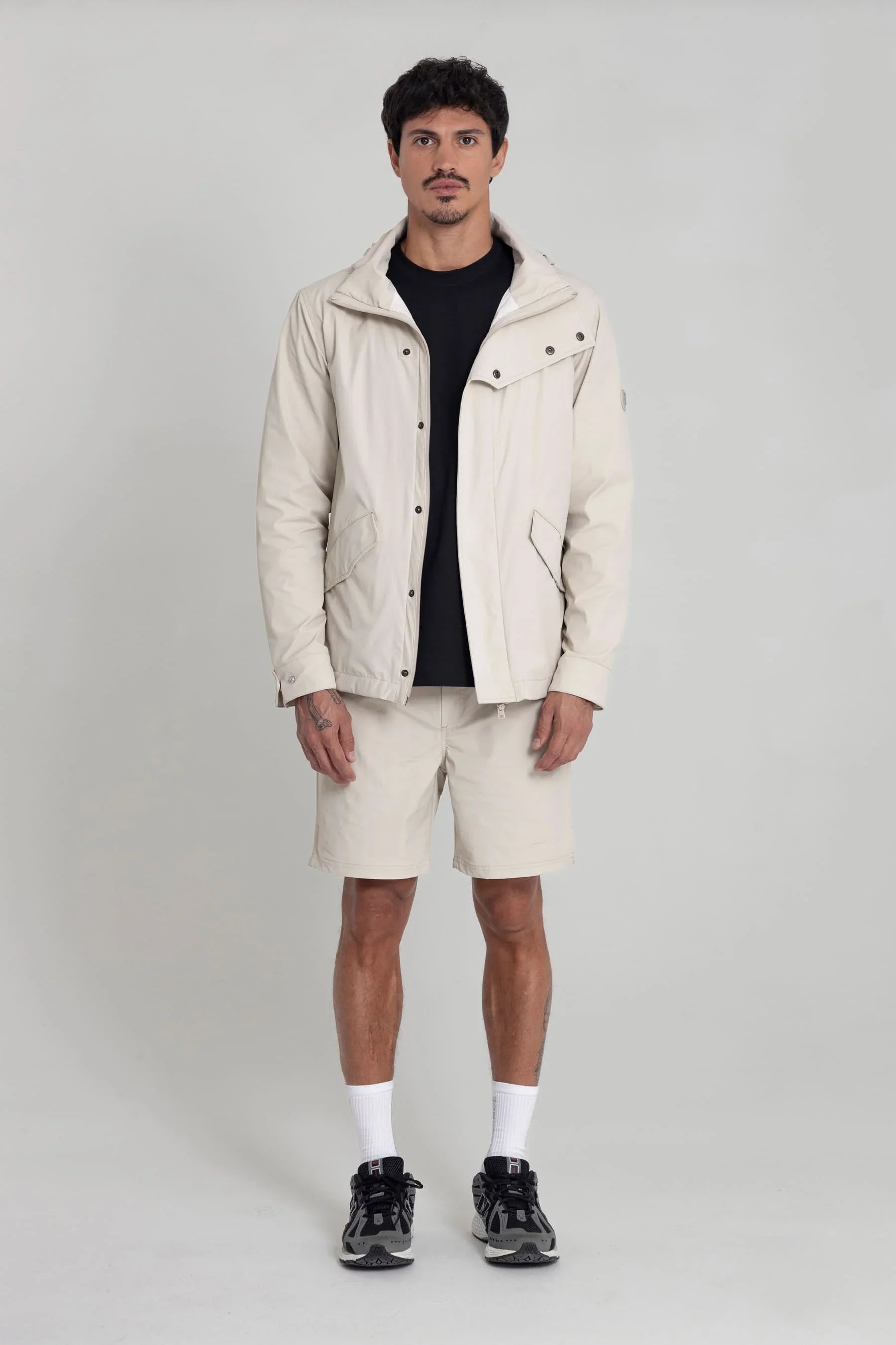 Chaqueta arena con capucha removible para hombre Holmium V2