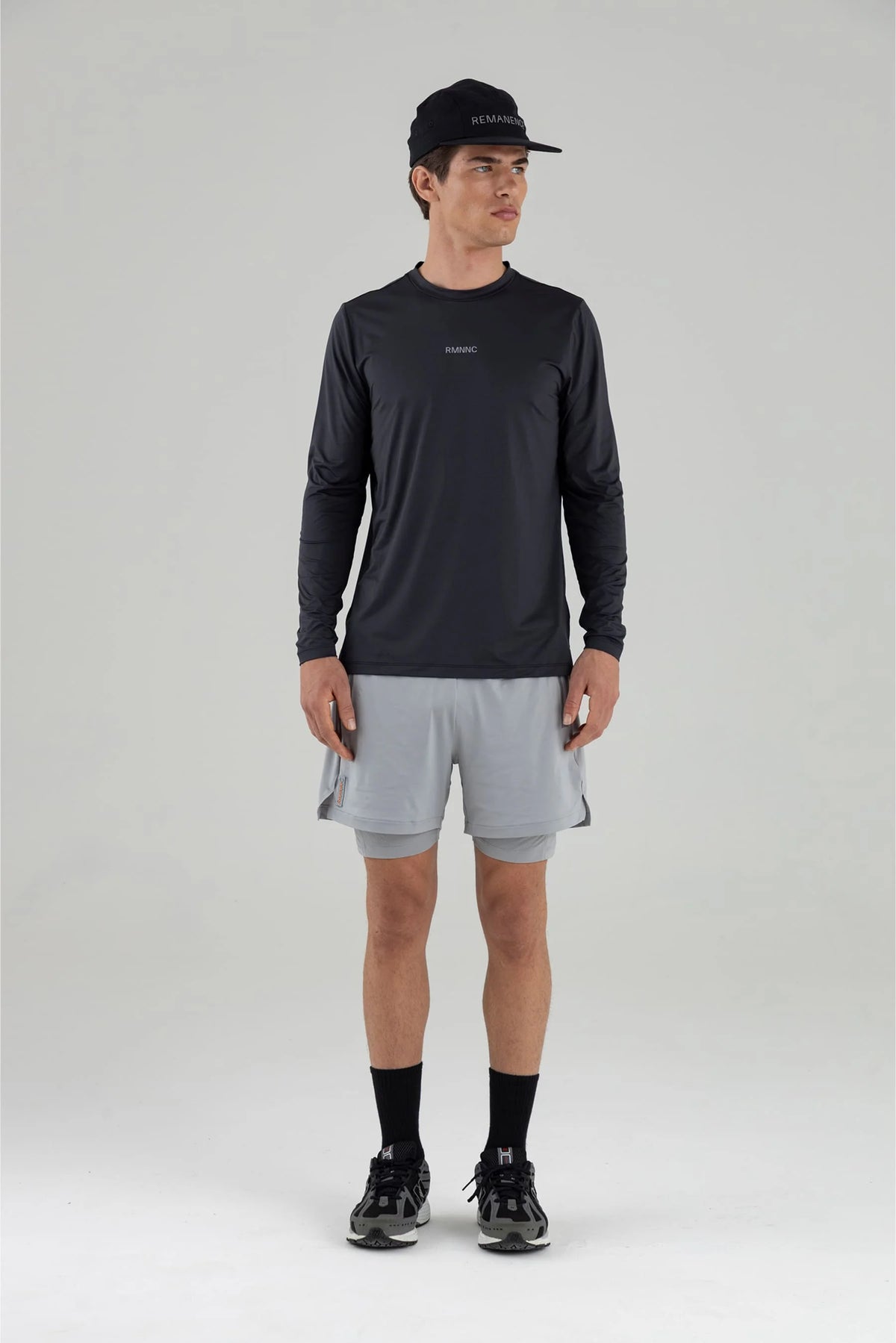 Men’s black long-sleeve crew neck sports t-shirt Echo