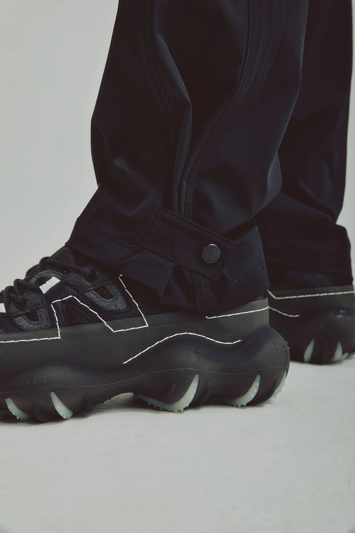 Men's black regular fit pants Iron
