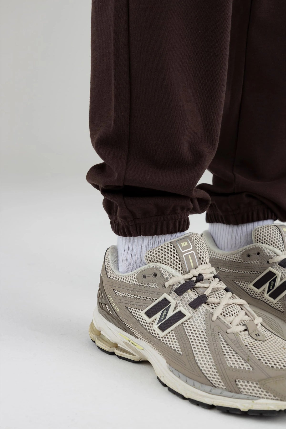 Men's brown regular fit jogger Chroma