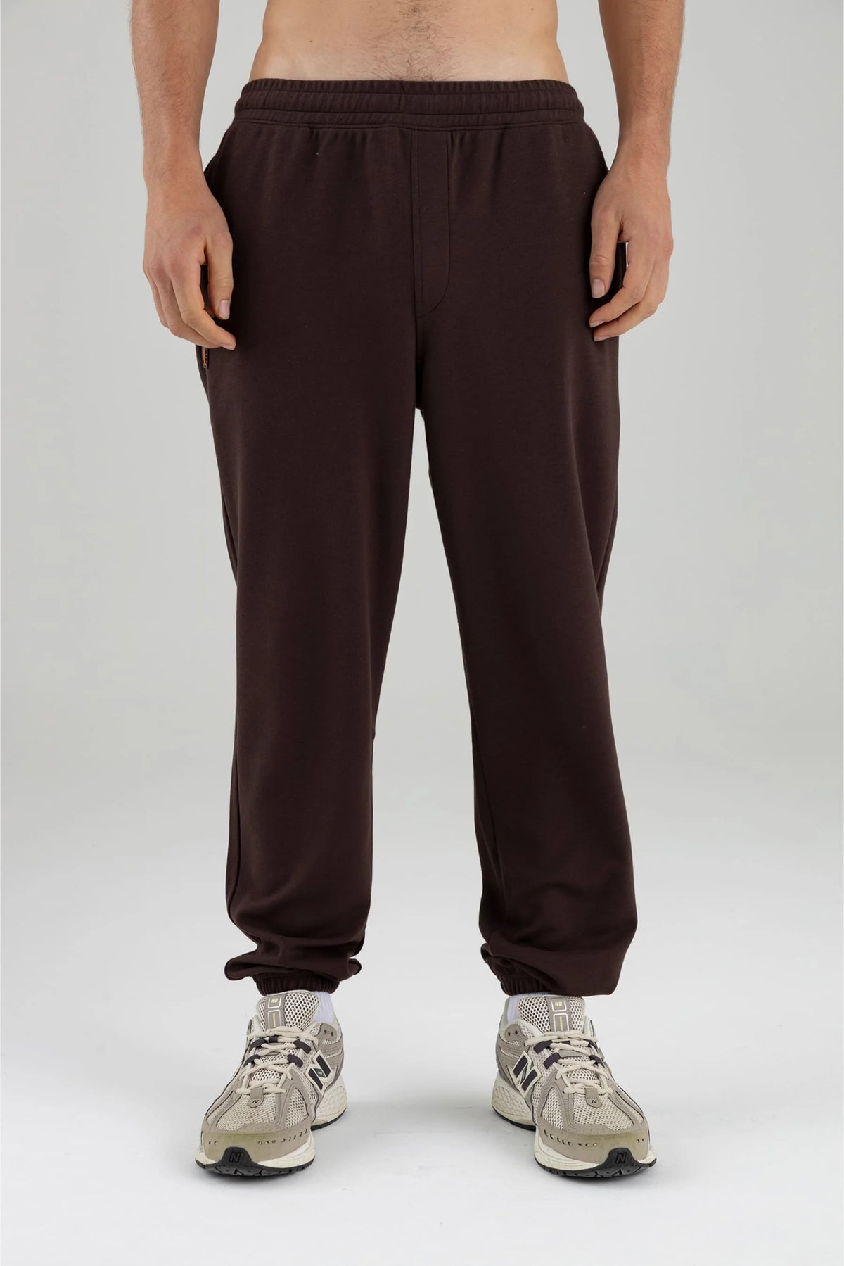 Men's brown regular fit jogger Chroma