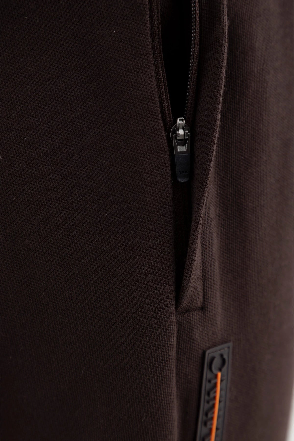 Men's brown regular fit jogger Chroma