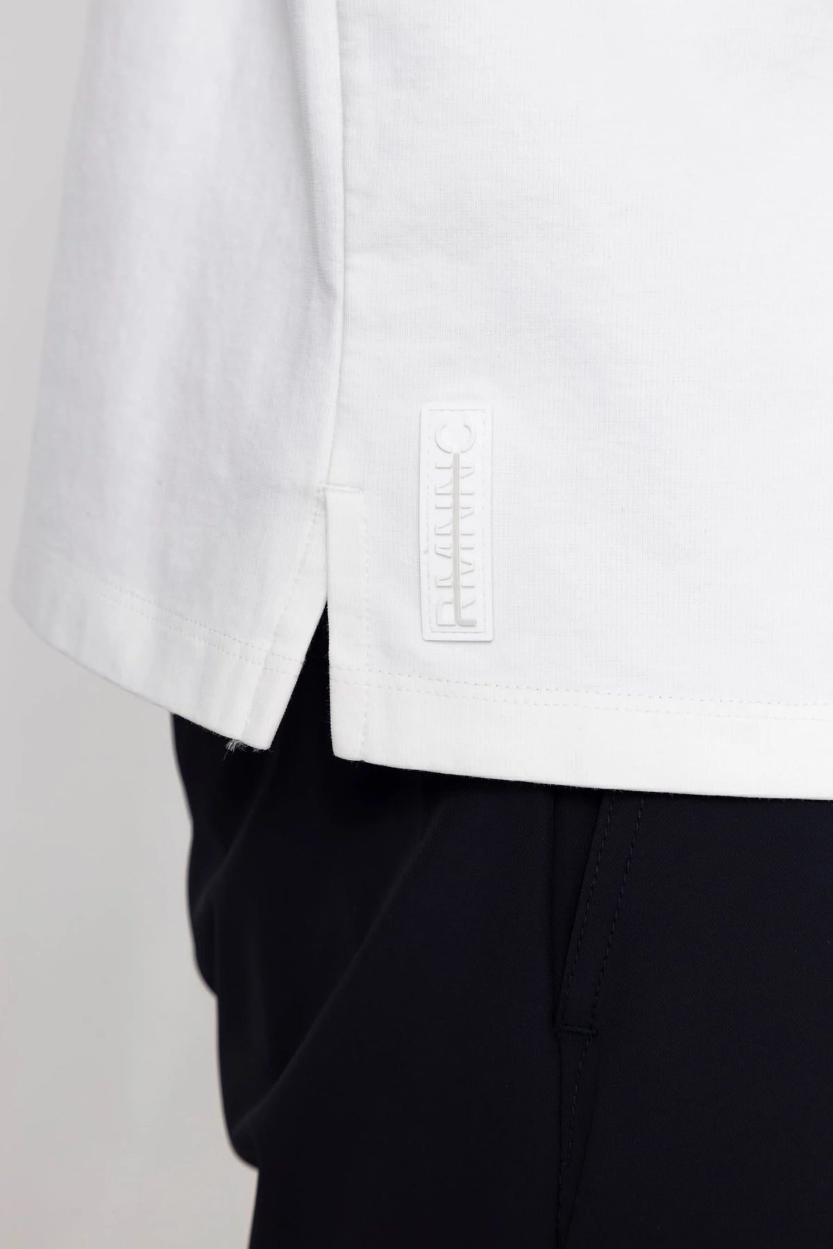 Men's white relaxed fit t-shirt Cling