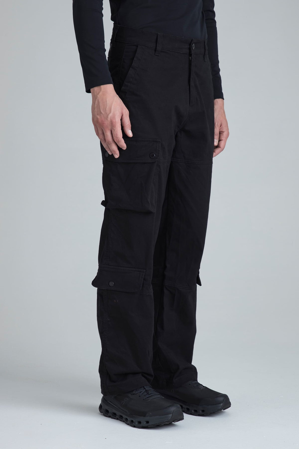 Men's black regular fit pants Gale