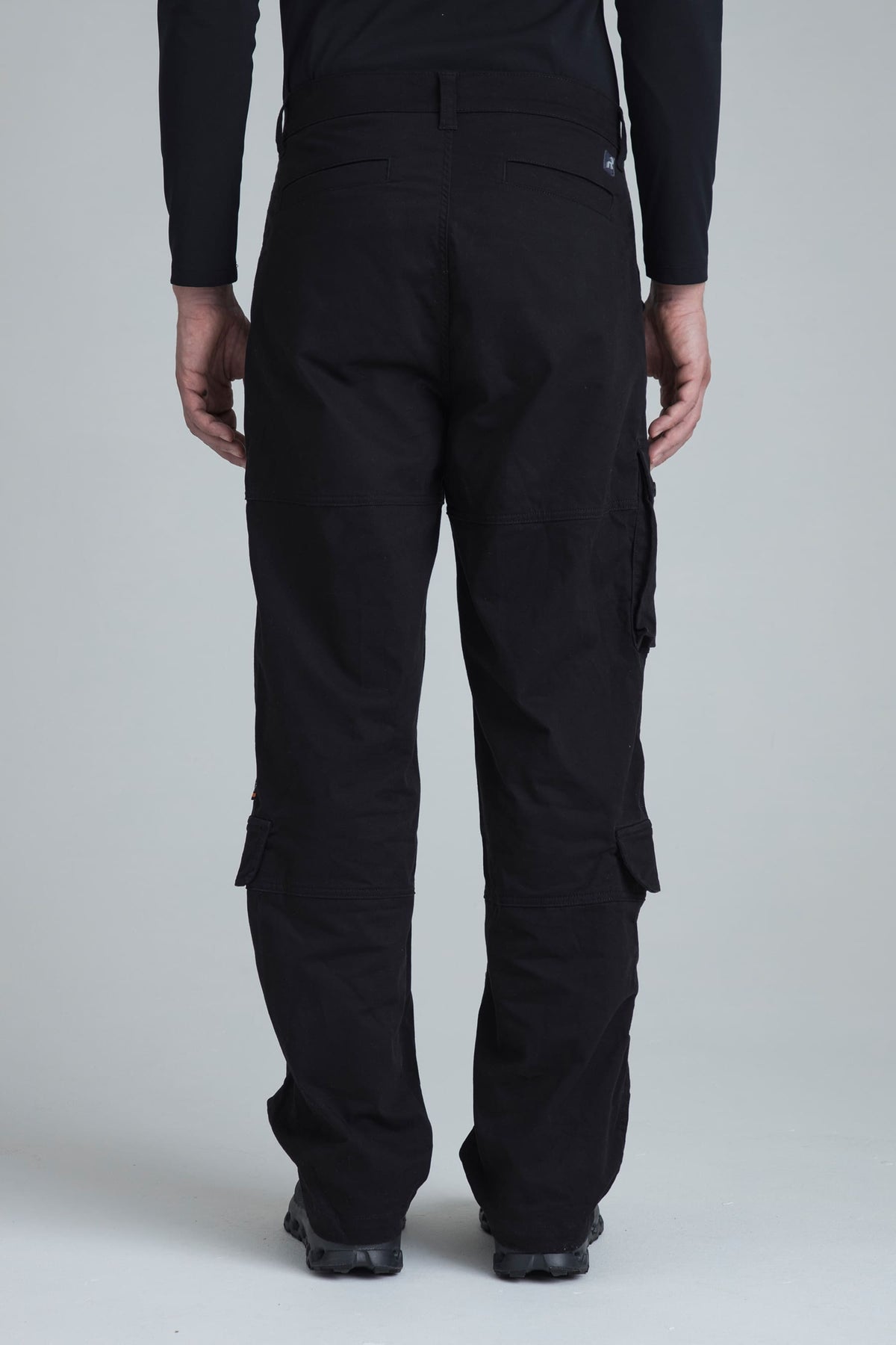 Men's black regular fit pants Gale