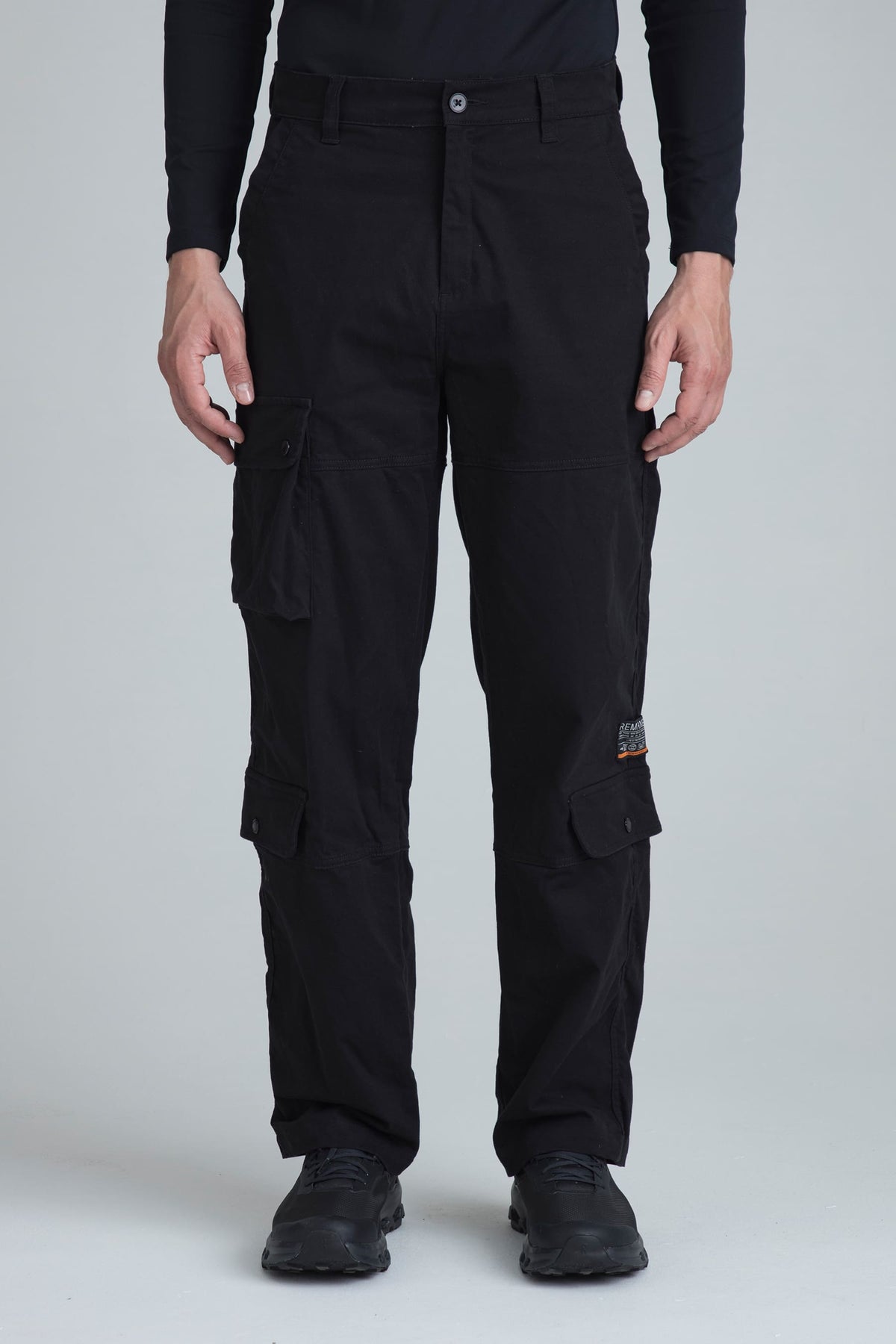 Men's black regular fit pants Gale