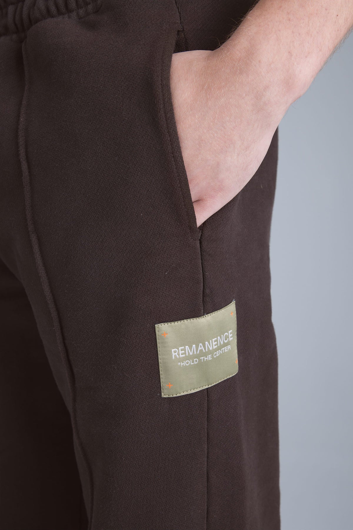 Pantalón deportivo café chocolate para hombre Bound