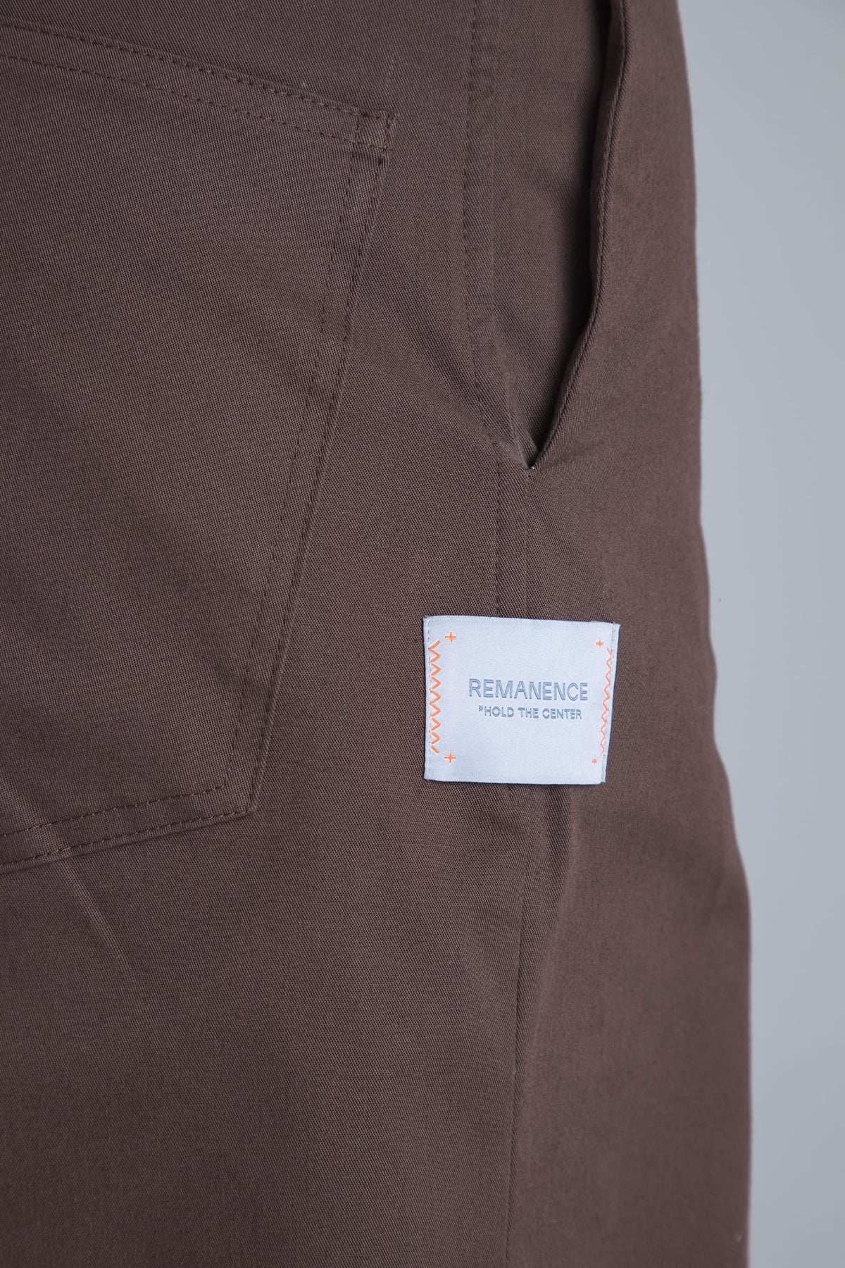 Pantalón café chocolate para hombre straight fit Unit