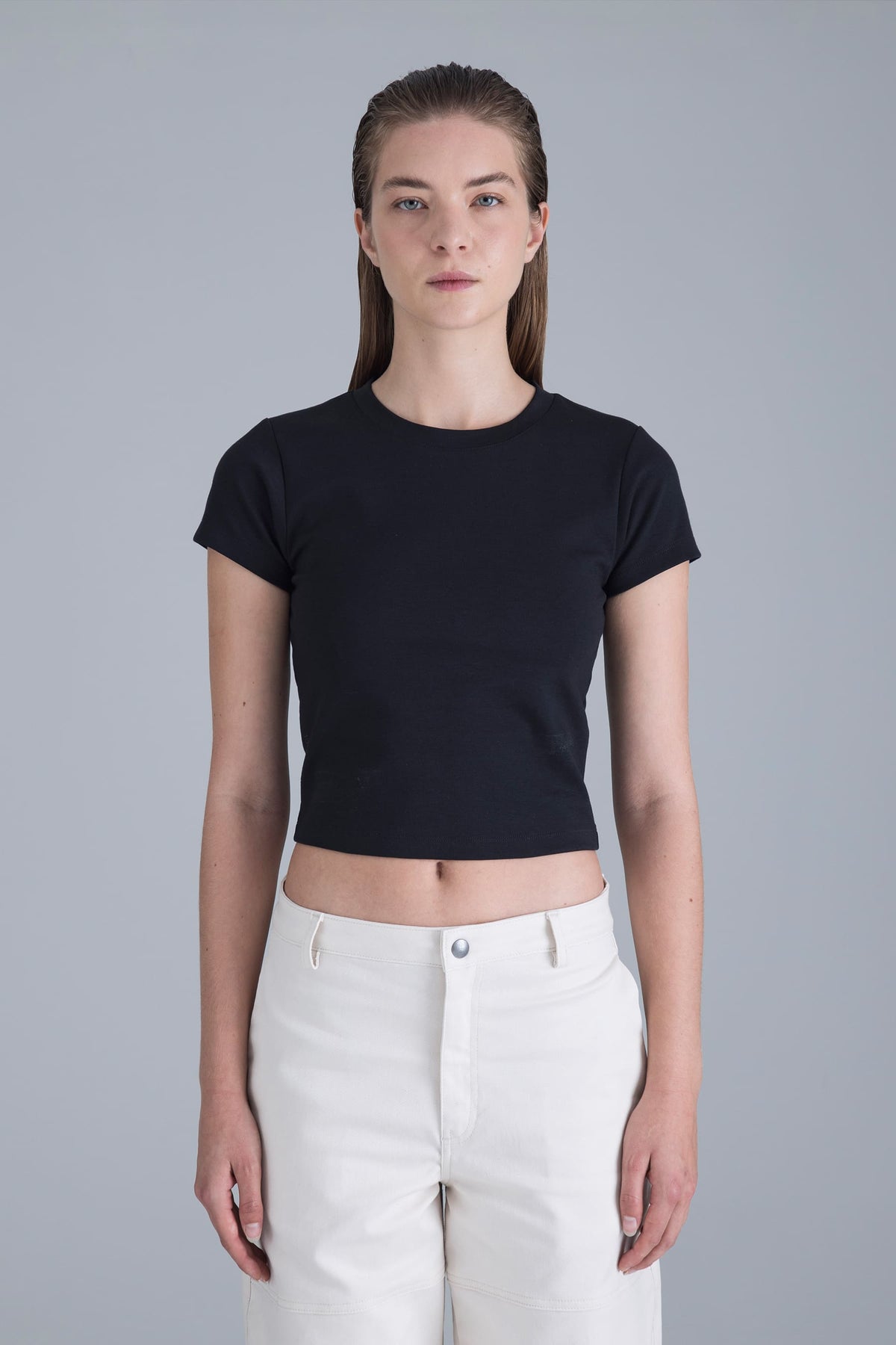 Camiseta negra para mujer slim fit Aero
