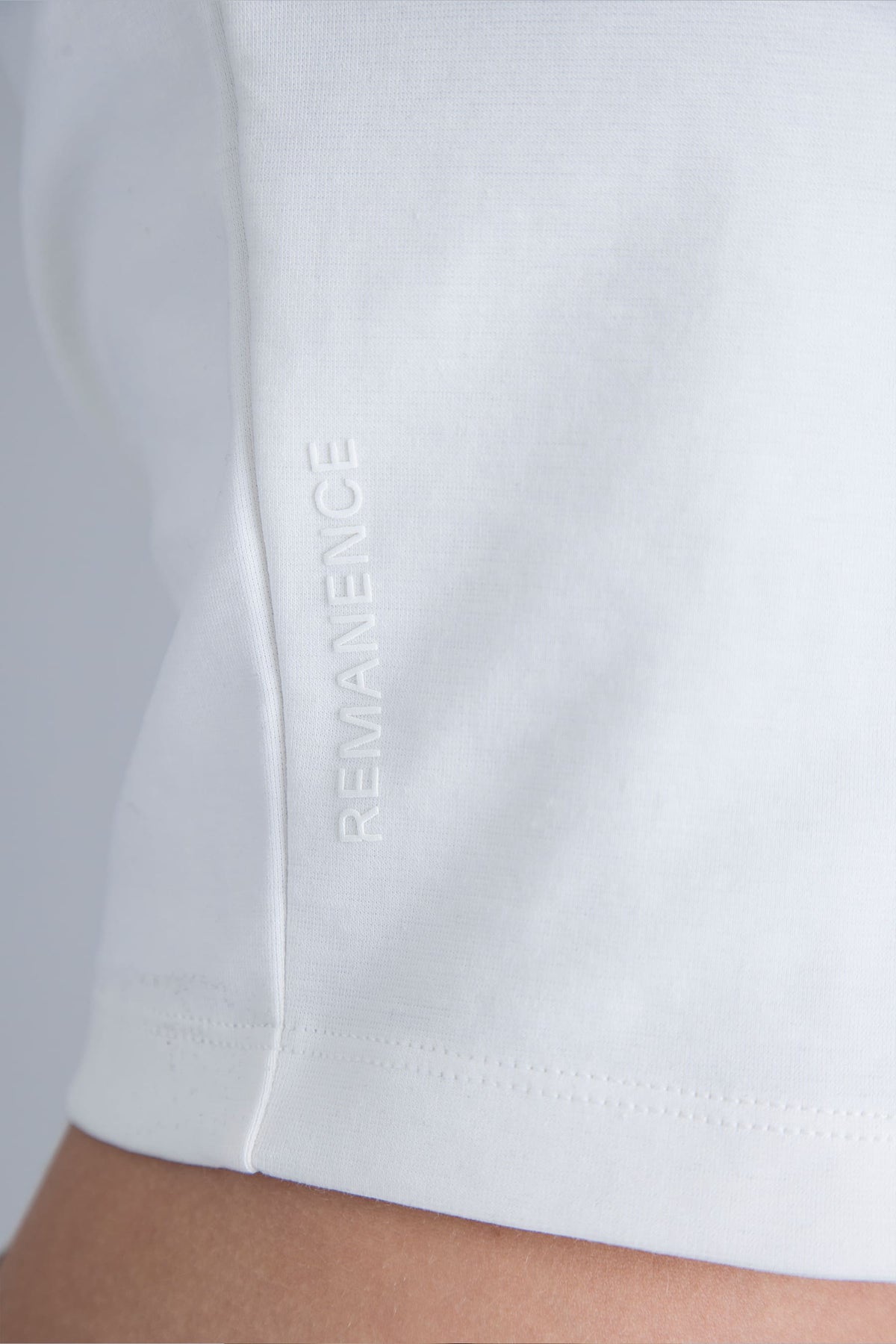 Aero Slim Fit T-Shirt Women White