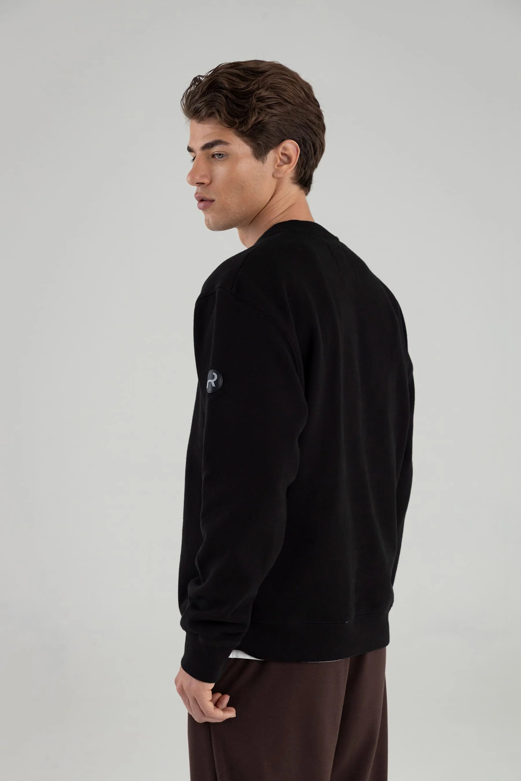 Men's black crewneck sweatshirt – Remanence International