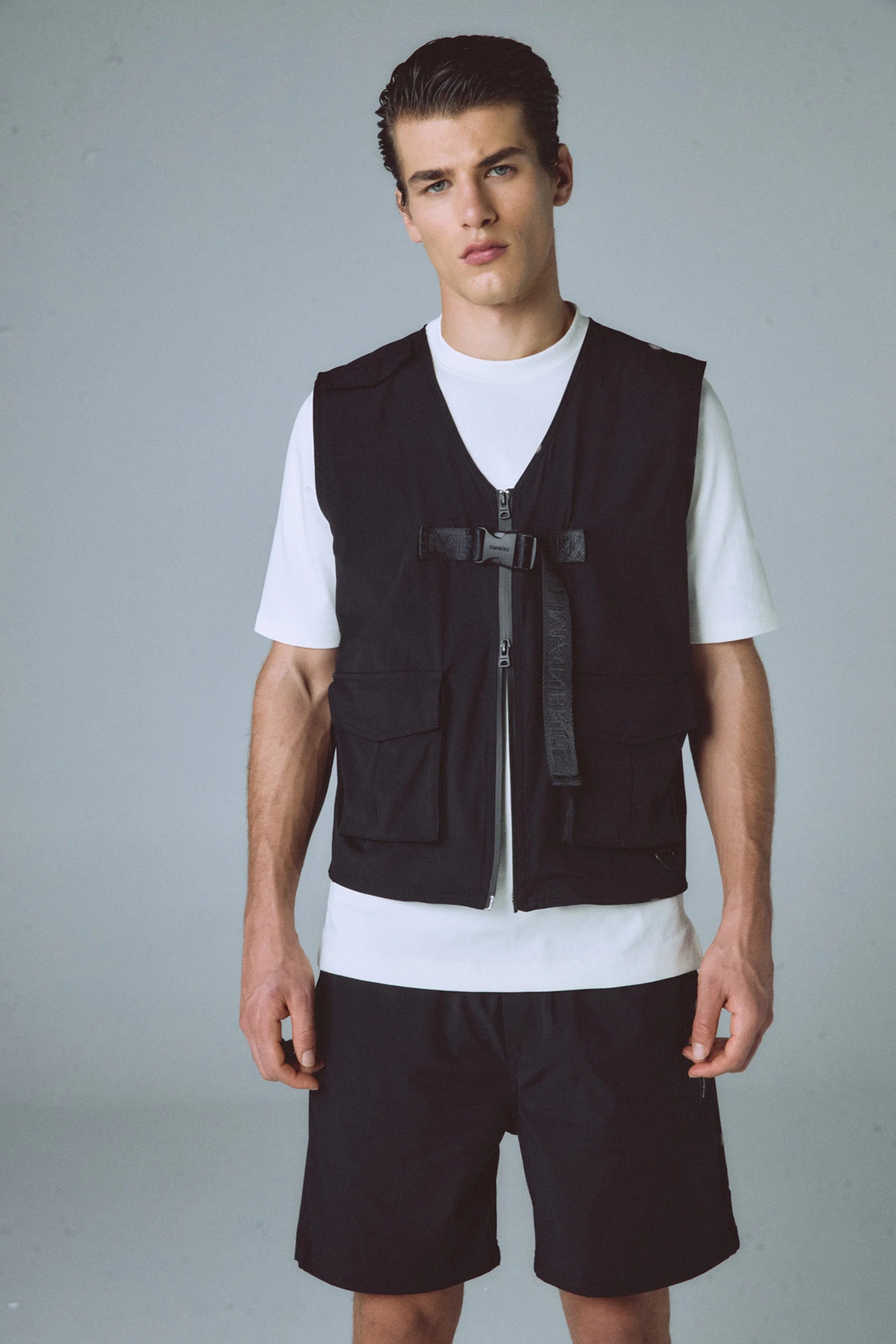 Men's black vest with pockets Volt Remanence 