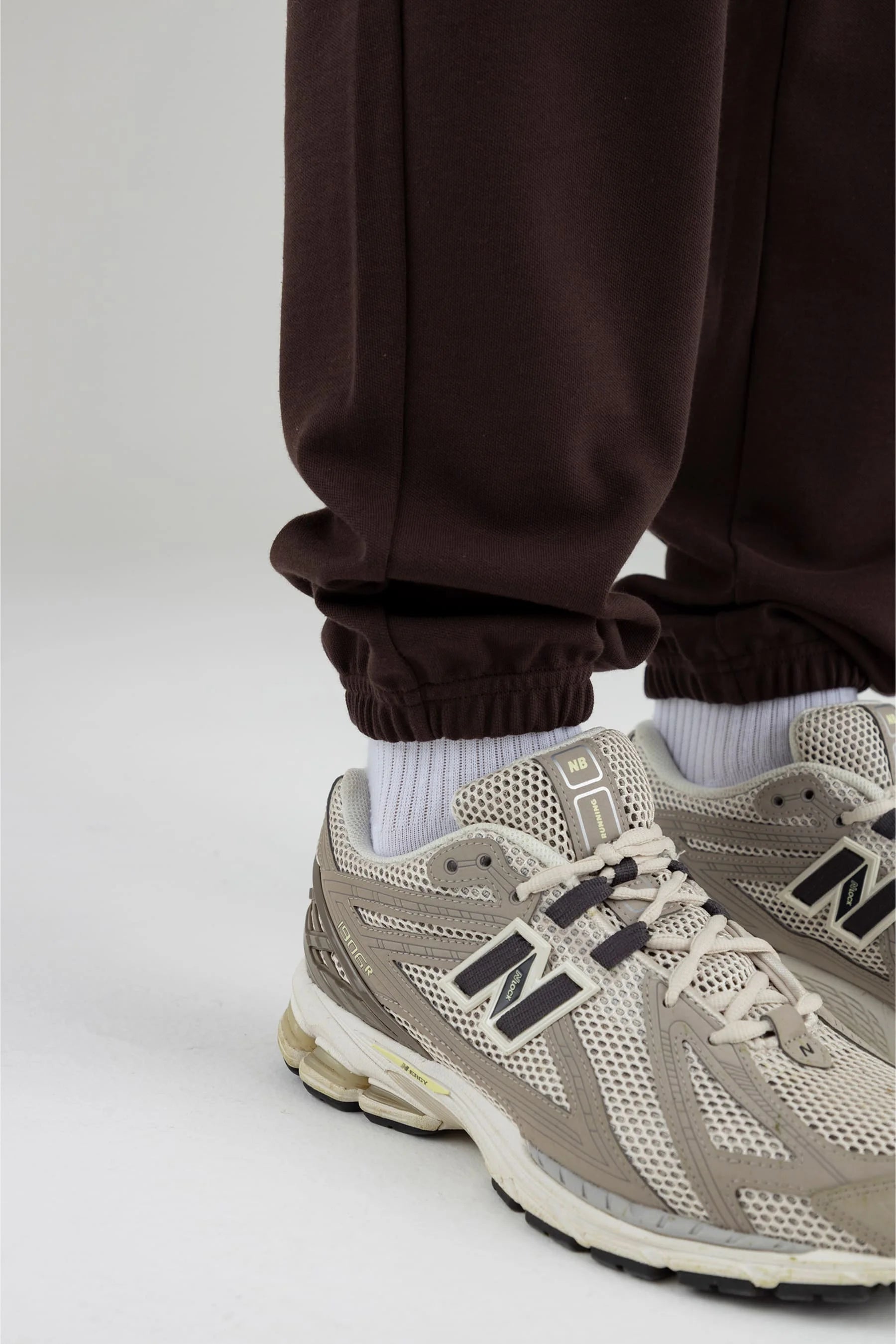 Men's brown jogger Chroma