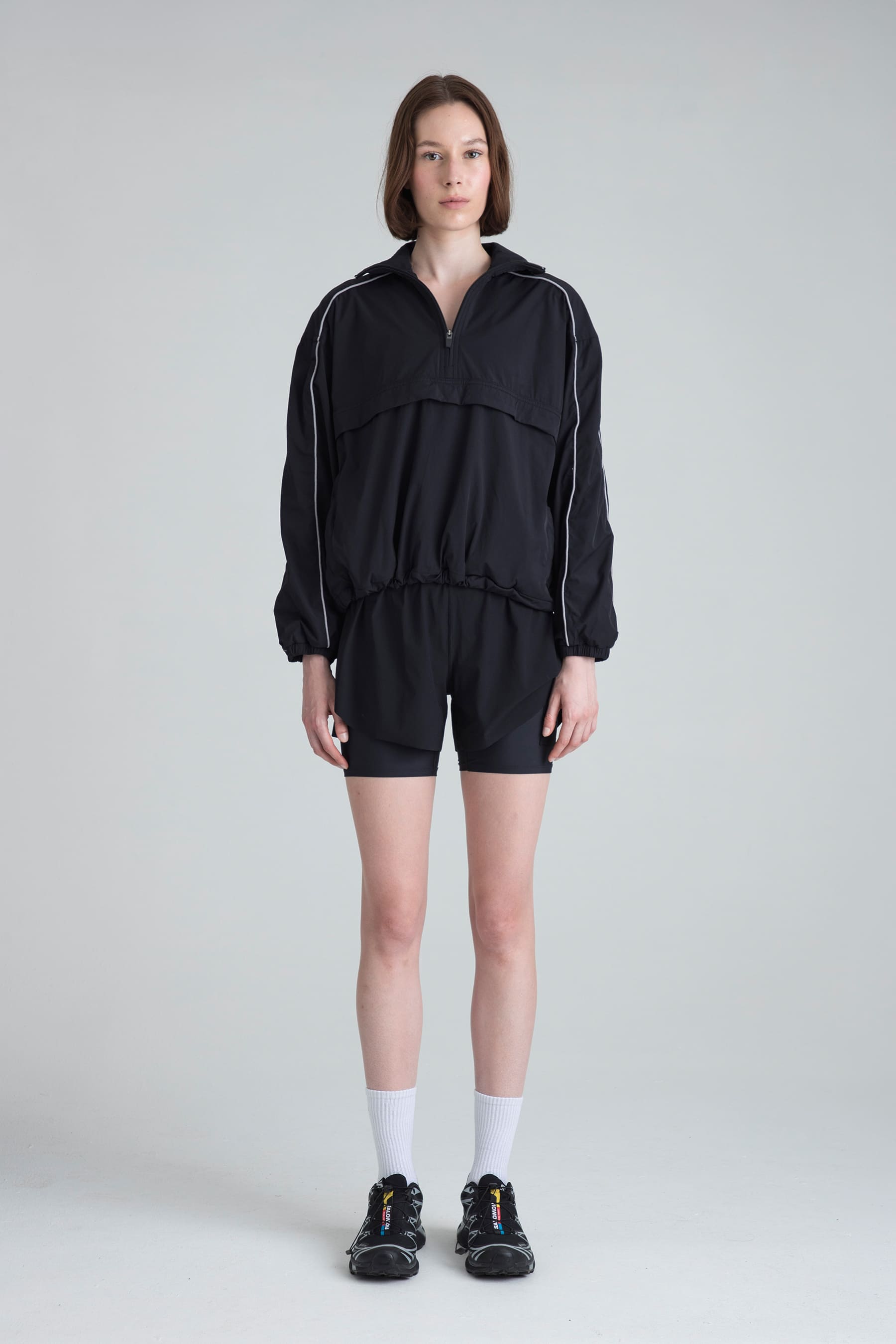 Women's black sports shorts Span with inner biker and jacket remanence