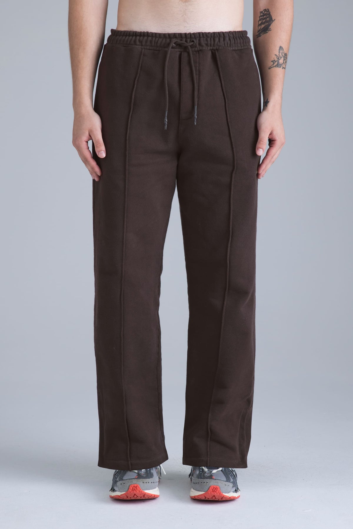 Pantalón deportivo café chocolate para hombre Bound