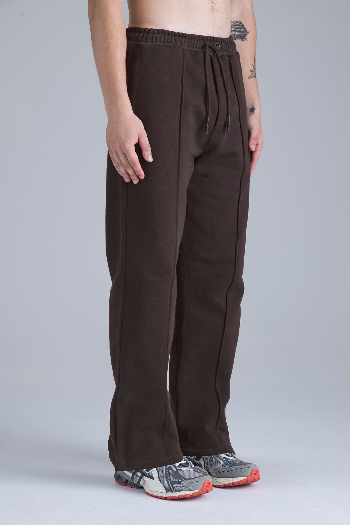 Pantalón deportivo café chocolate para hombre Bound
